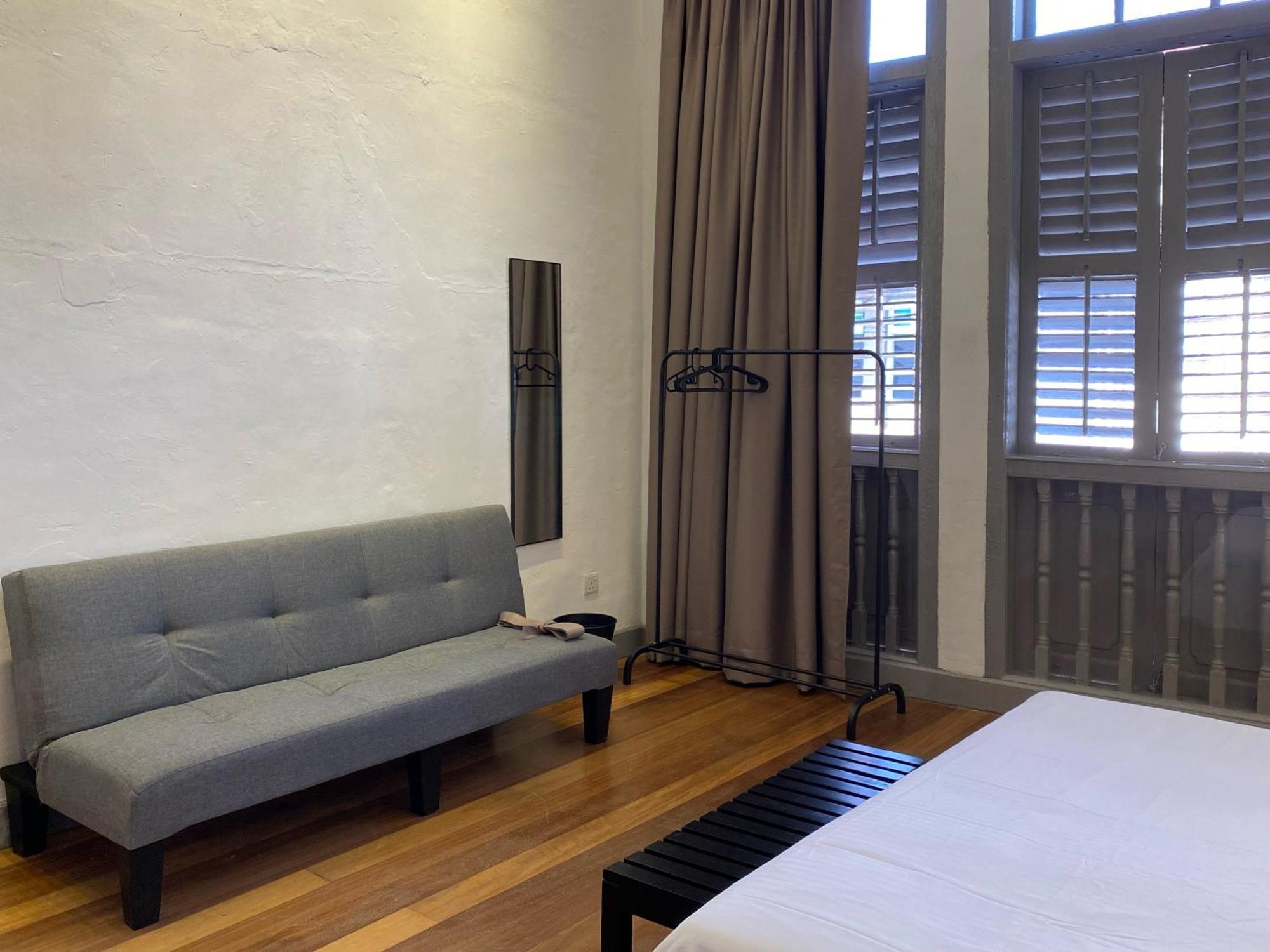 Отель Aayu Melayu George Town Penang Экстерьер фото